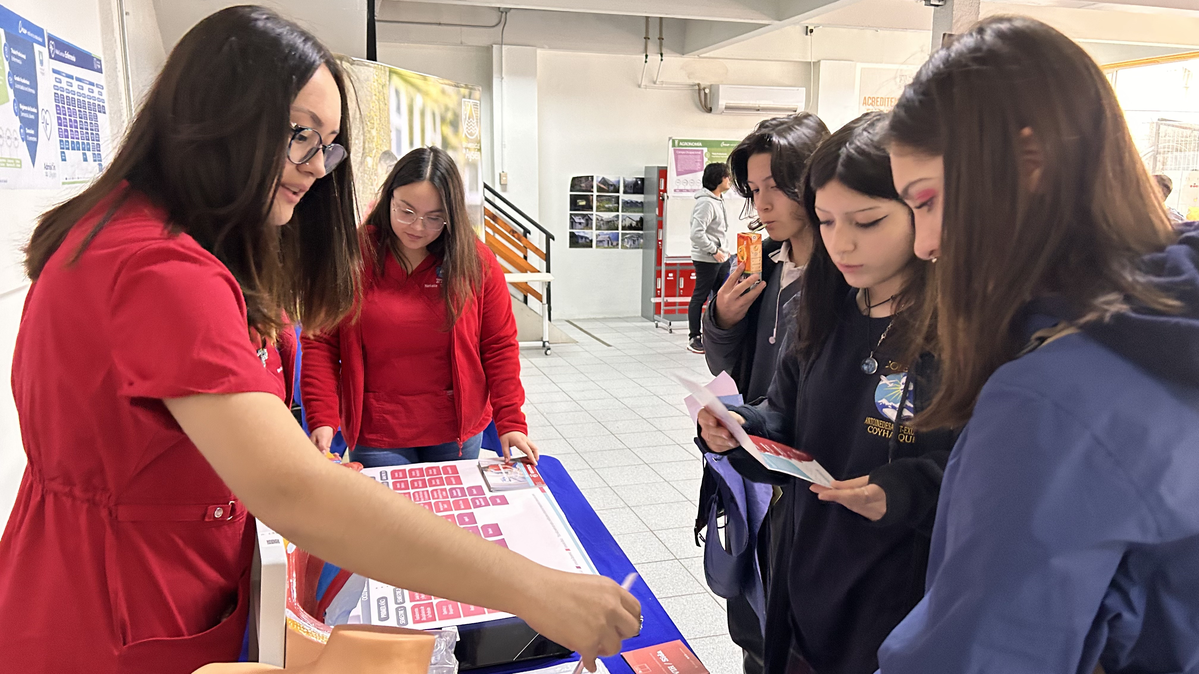 Cerca de 800 estudiantes y egresados asistieron a Jornada Puertas Abiertas Admisión UAysén