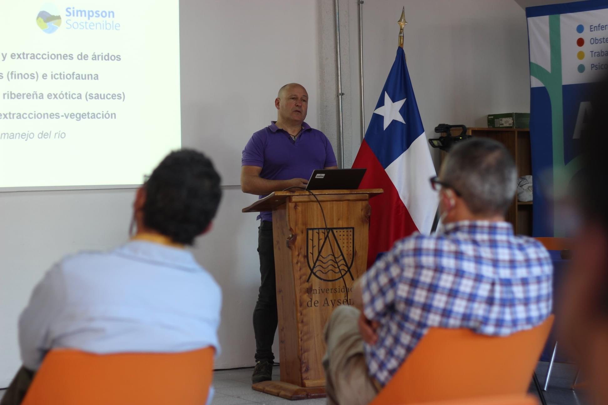 Seminario reunió a expertos en torno a la hidrogeomorfología del Río Simpson