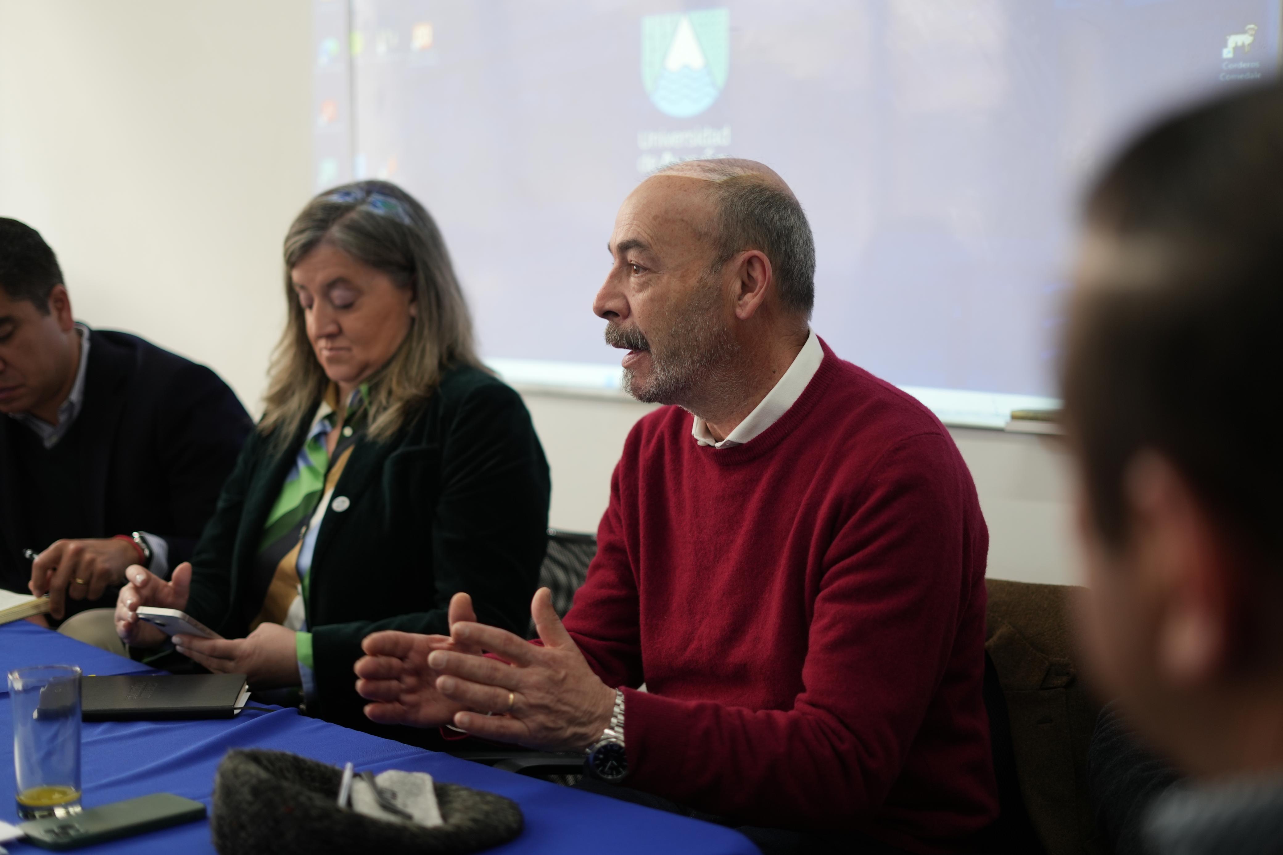 UAysén y gremios empresariales dialogaron sobre el futuro productivo y sostenible de la región