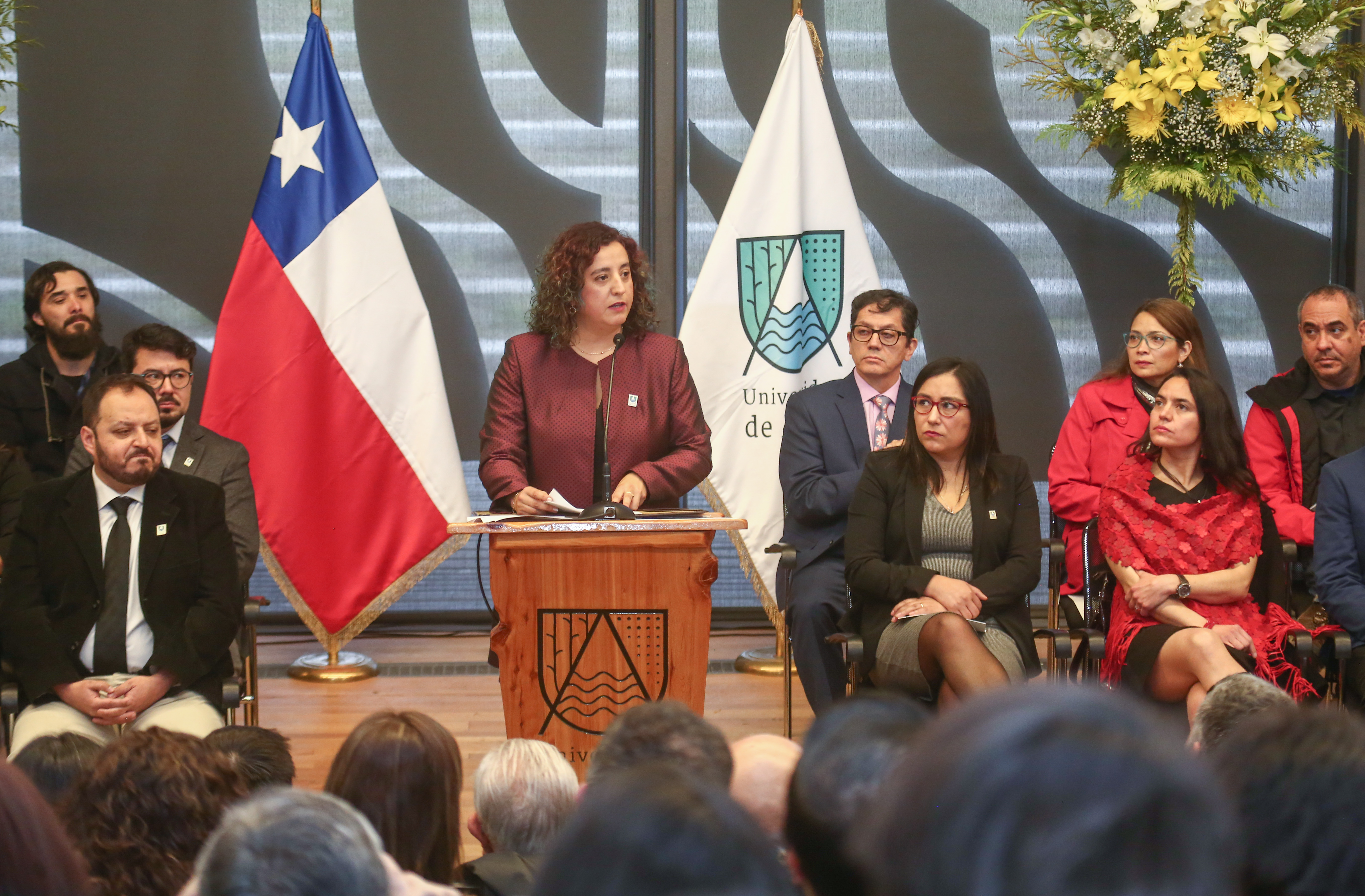 Académica Natacha Pino asume como primera rectora de la Universidad de Aysén